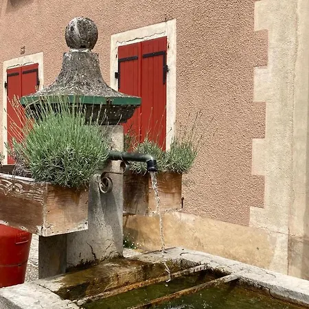 Les Vagabonds Du Mont B&B